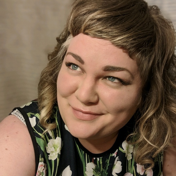 Meet your Posher, Rebecca - Picture 1 of 1